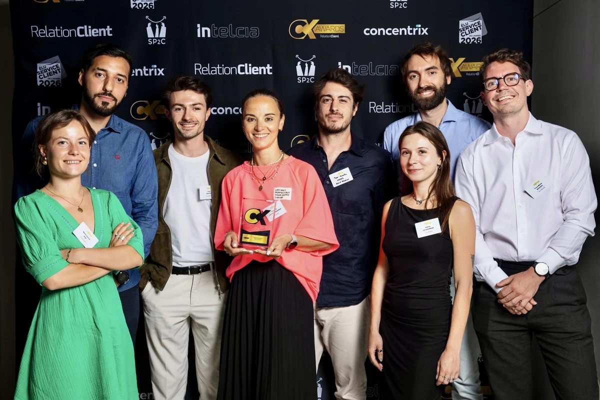 Les équipes de l'AlloBrain et du Club Med avec leur trophée aux CX Awards